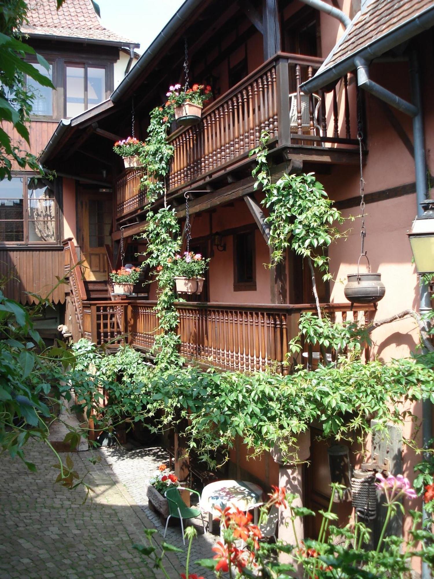 Hotel De L'Ange Niedermorschwihr Eksteriør bilde